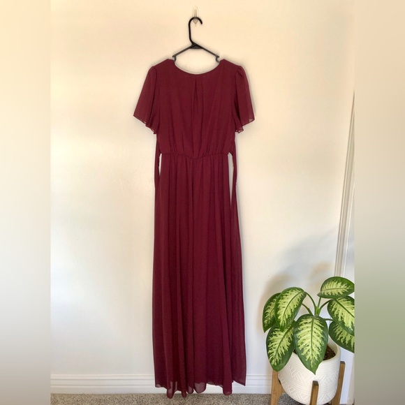 PINKBLUSH Burgundy Chiffon Short Sleeve Maternity Maxi Dress - Picture 7 of 9